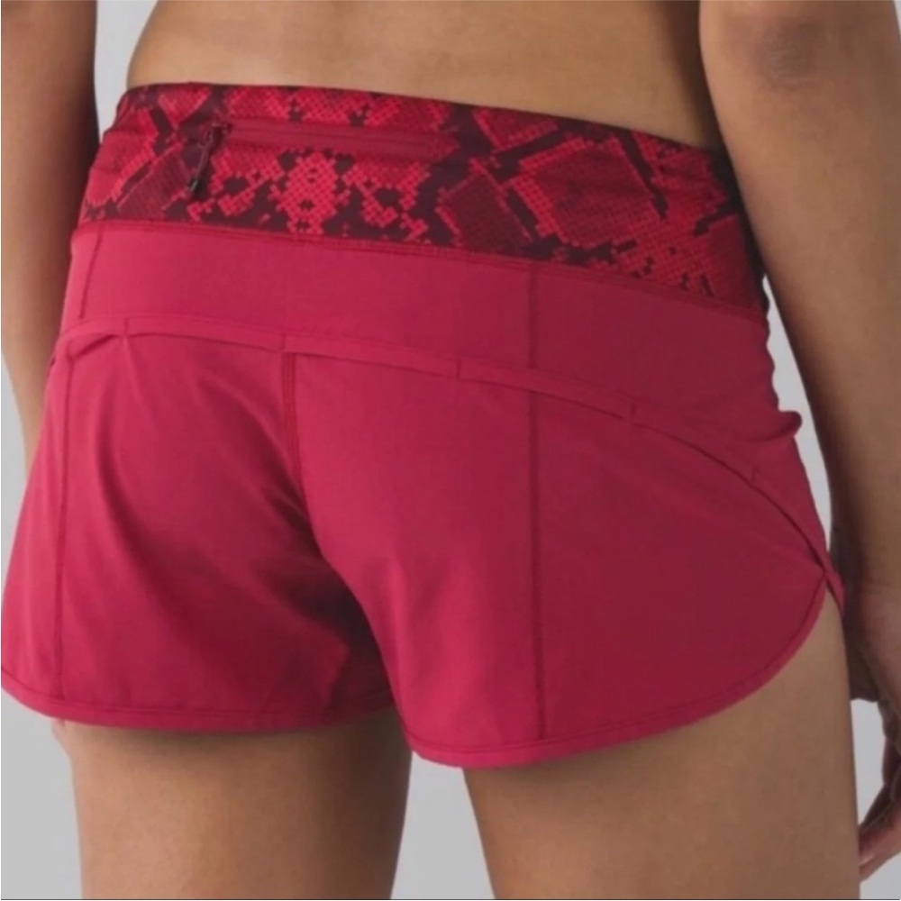 Lululemon Speed Shorts Mini Ziggy Snake Red Tide Cranberry